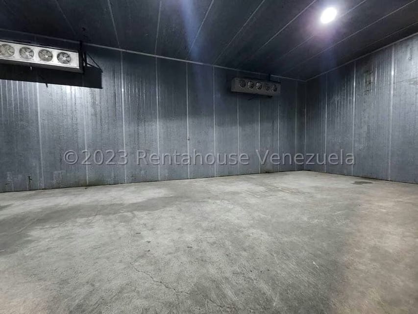 Comercial (Galpon - Deposito) en Venta en Zona Industrial 3, Lara - 20
