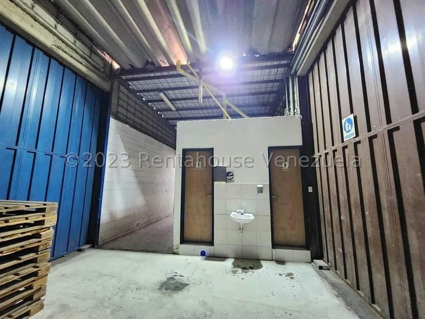 Comercial (Galpon - Deposito) en Venta en Zona Industrial 3, Lara - 41