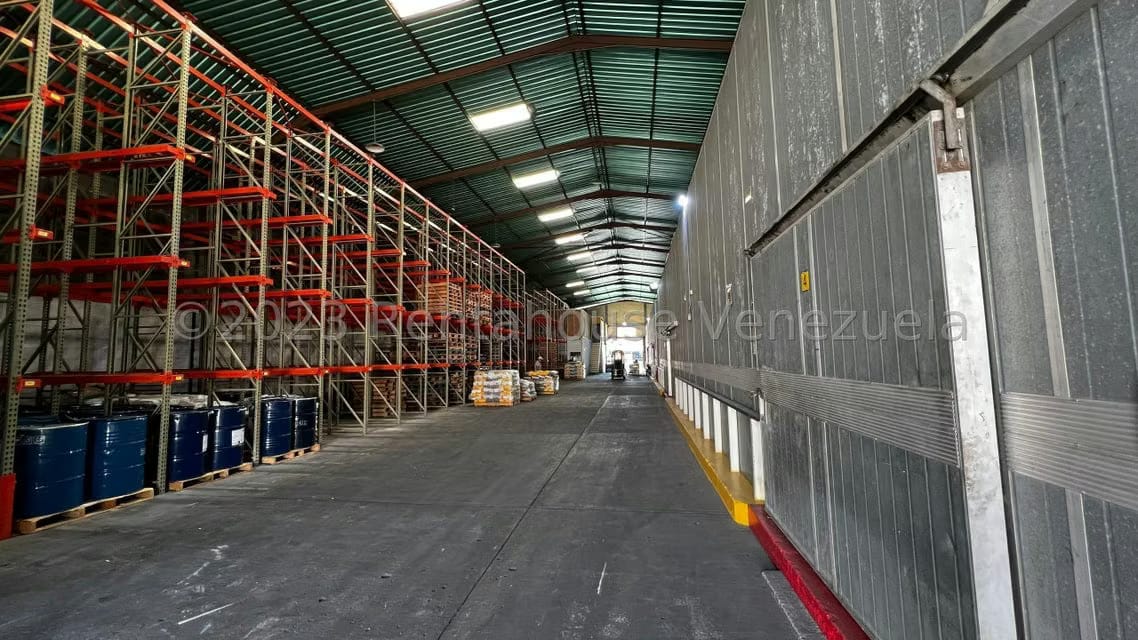 Comercial (Galpon - Deposito) en Venta en Zona Industrial 3, Lara - 51