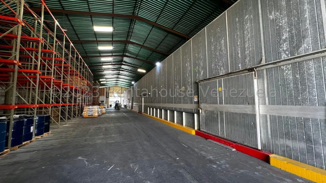 Comercial (Galpon - Deposito) en Venta en Zona Industrial 3, Lara - 52