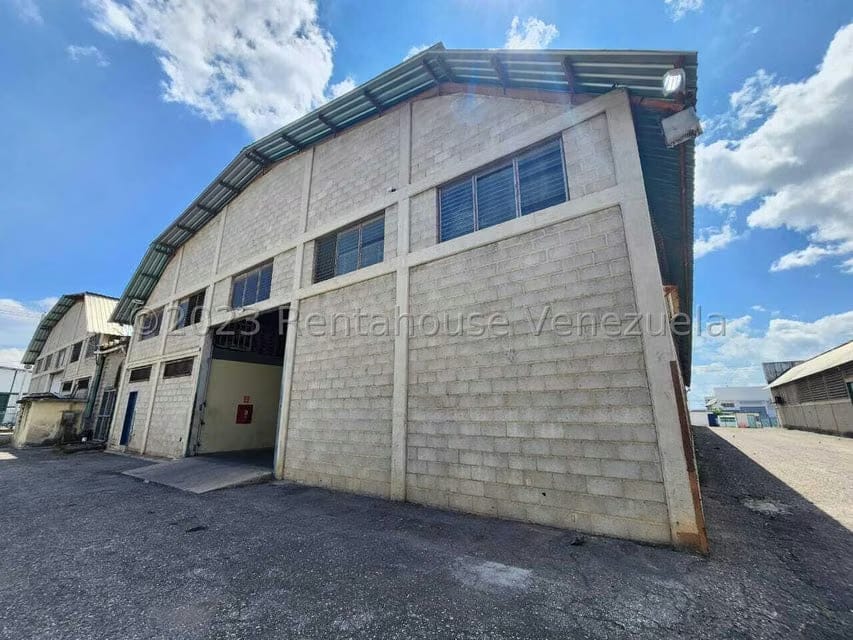 Comercial (Galpon - Deposito) en Venta en Zona Industrial 3, Lara - 58