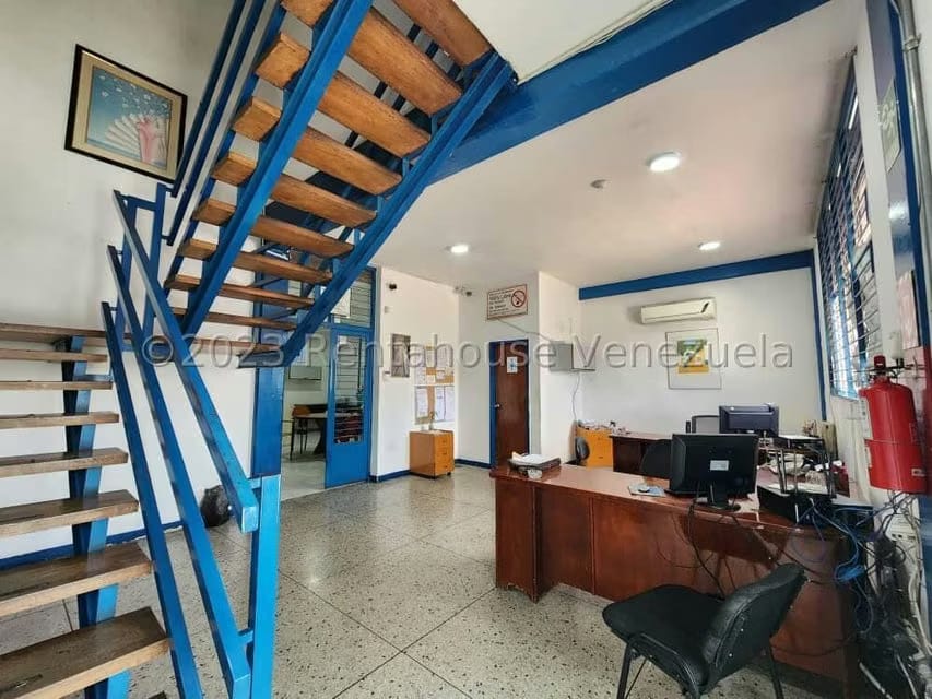 Comercial (Galpon - Deposito) en Venta en Zona Industrial 3, Lara - 8