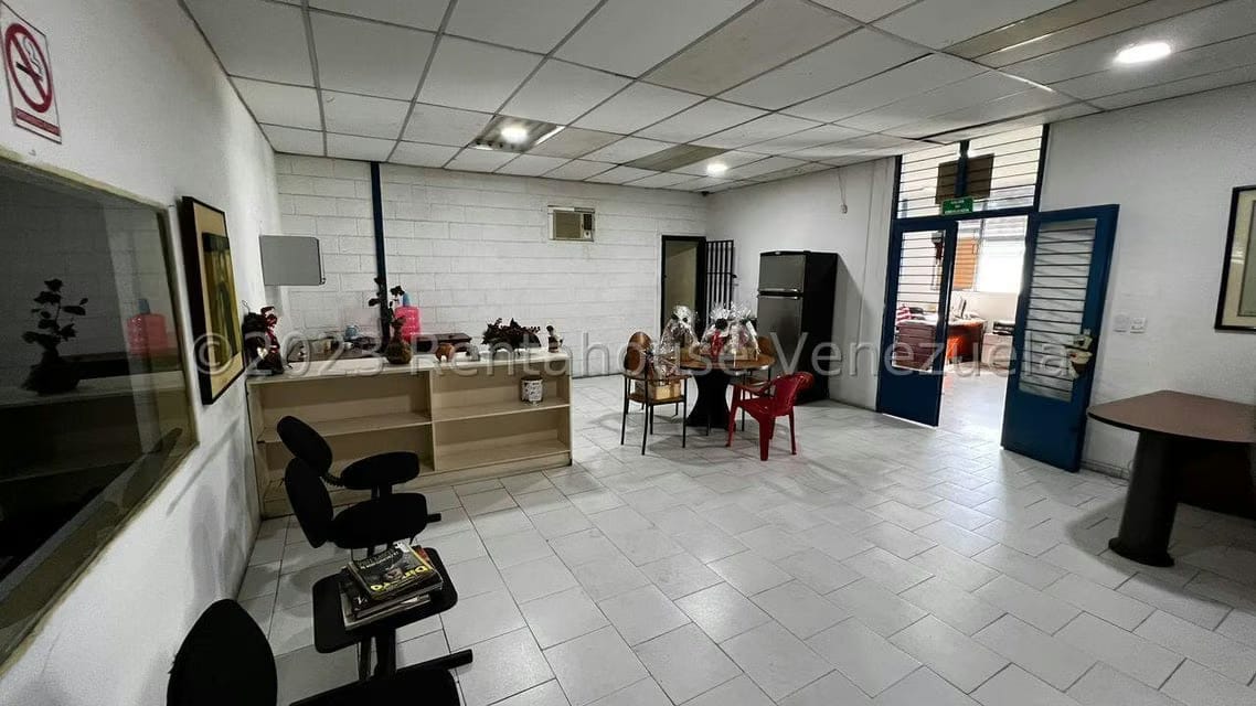 Comercial (Galpon - Deposito) en Venta en Zona Industrial 3, Lara - 10