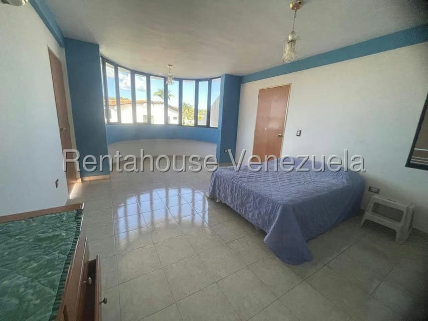 Casa (Multipes Niveles) en Venta en Via el Ujano, Lara - 30
