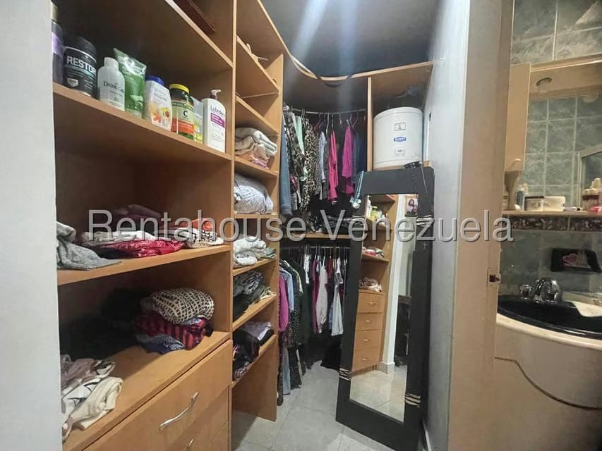 Casa (Multipes Niveles) en Venta en Via el Ujano, Lara - 44