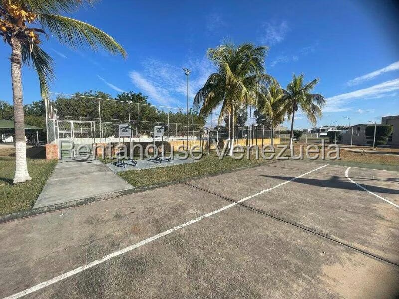 Casa (Multipes Niveles) en Venta en Via el Ujano, Lara - 58