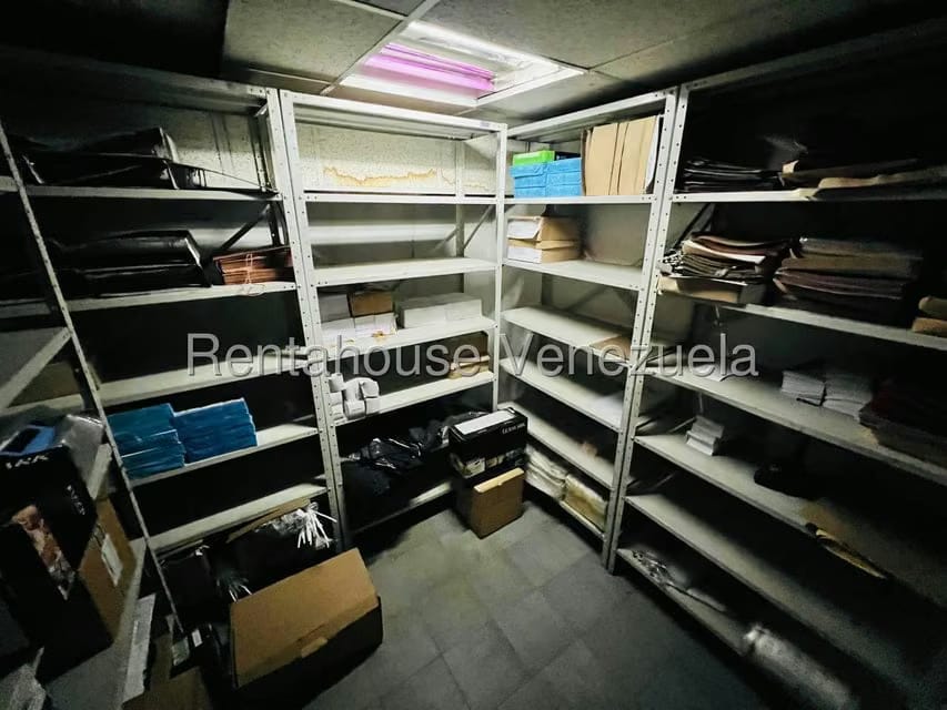 Comercial (Local Comercial) en Venta en Urbanizacion El Centro, Aragua - 12