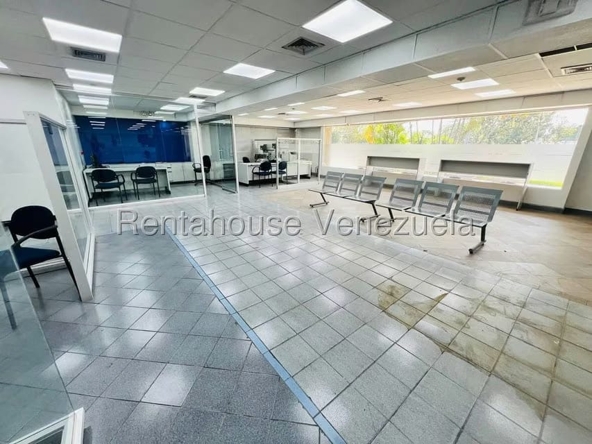 Comercial (Local Comercial) en Venta en Urbanizacion El Centro, Aragua - 17