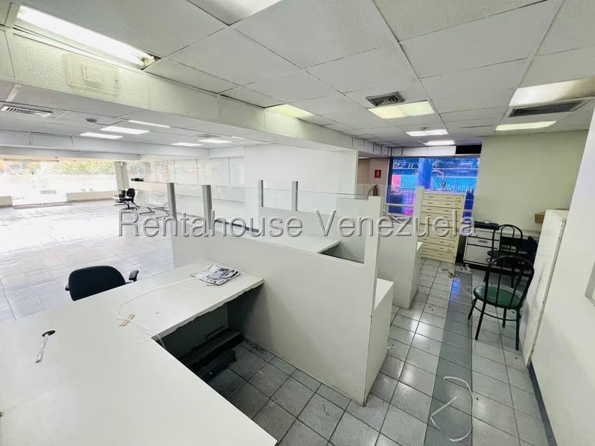 Comercial (Local Comercial) en Venta en Urbanizacion El Centro, Aragua - 18