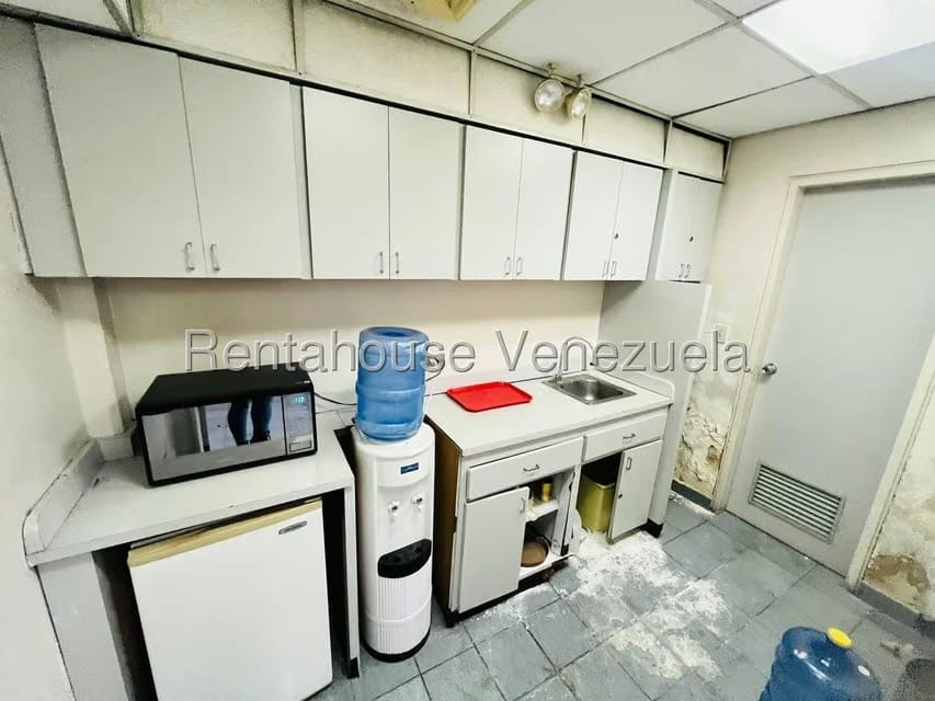 Comercial (Local Comercial) en Venta en Urbanizacion El Centro, Aragua - 22
