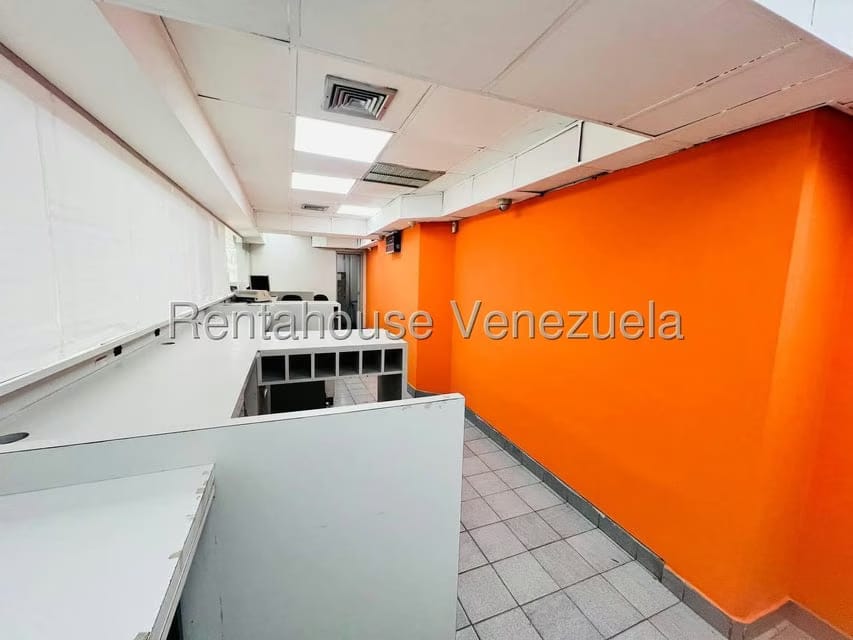Comercial (Local Comercial) en Venta en Urbanizacion El Centro, Aragua - 25