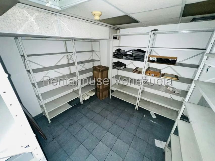 Comercial (Local Comercial) en Venta en Urbanizacion El Centro, Aragua - 29