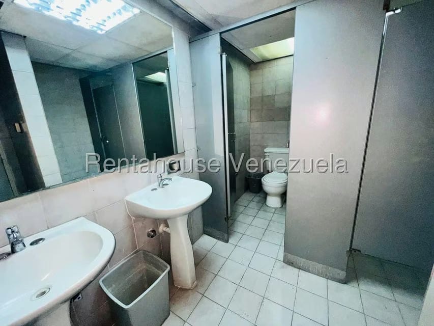 Comercial (Local Comercial) en Venta en Urbanizacion El Centro, Aragua - 31