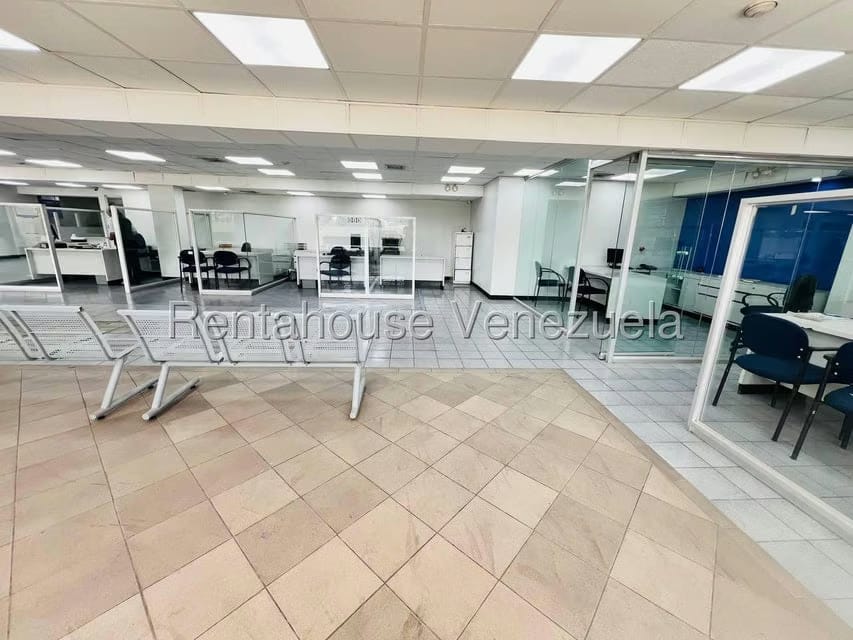 Comercial (Local Comercial) en Venta en Urbanizacion El Centro, Aragua - 5