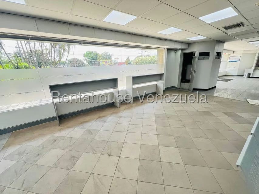 Comercial (Local Comercial) en Venta en Urbanizacion El Centro, Aragua - 9
