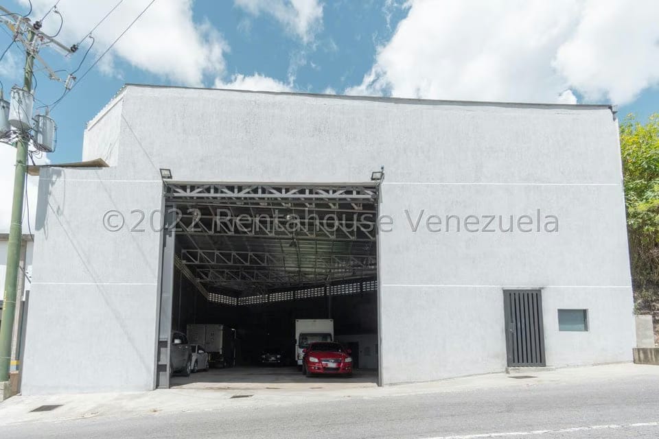 Comercial (Galpon - Deposito) en Venta en Baruta, Distrito Metropolitano
