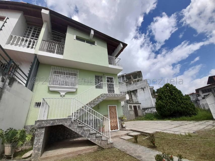 Casa (Duplex) en Venta en El Marques, Distrito Metropolitano