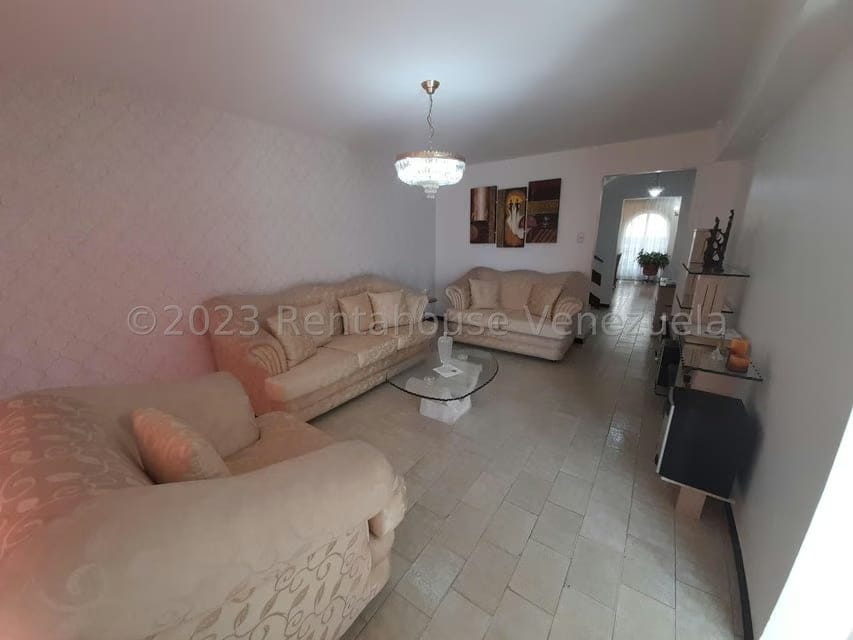 Casa (Duplex) en Venta en El Marques, Distrito Metropolitano - 3
