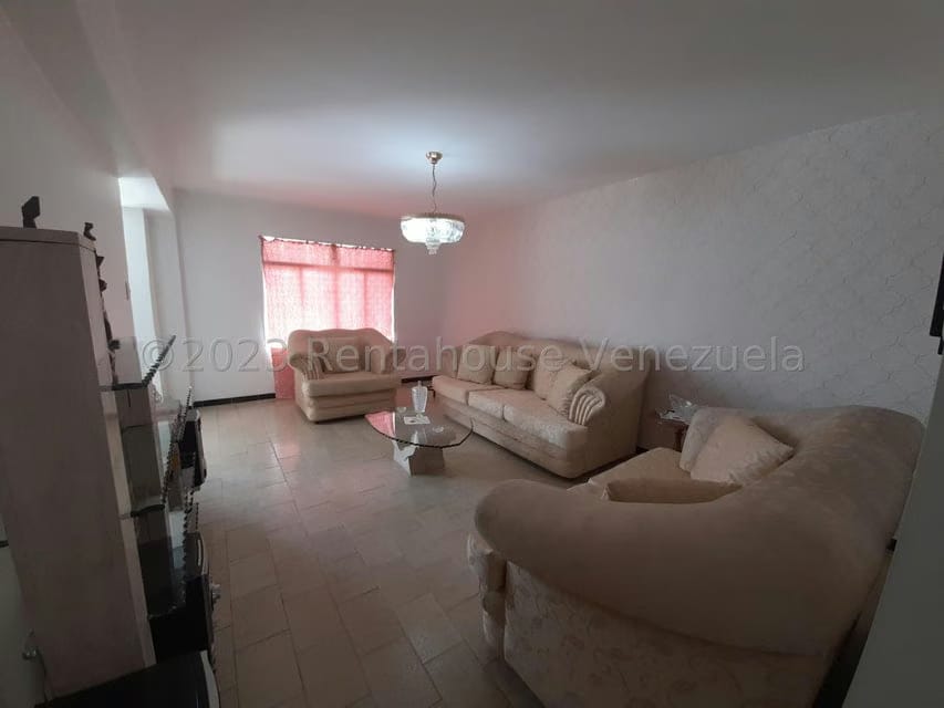 Casa (Duplex) en Venta en El Marques, Distrito Metropolitano - 4
