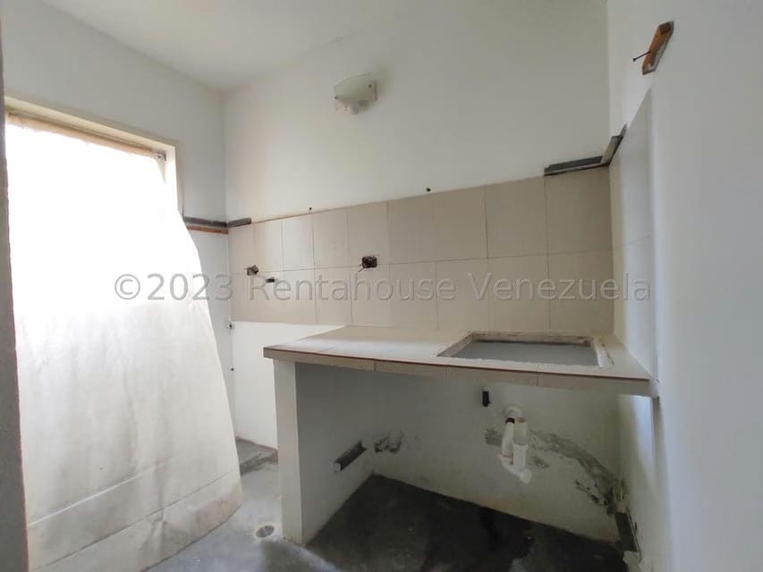 Comercial (Local Comercial) en Venta en El Limon, Aragua - 6