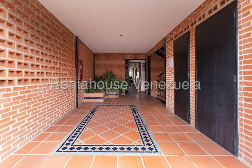 Apartamento (1 Nivel) en Venta en La Tahona, Distrito Metropolitano - 2