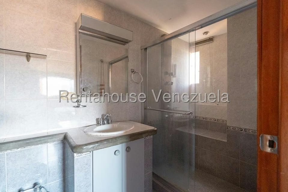 Apartamento (1 Nivel) en Venta en La Tahona, Distrito Metropolitano - 16