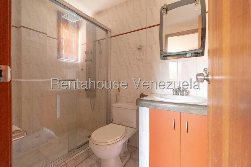 Apartamento (1 Nivel) en Venta en La Tahona, Distrito Metropolitano - 23