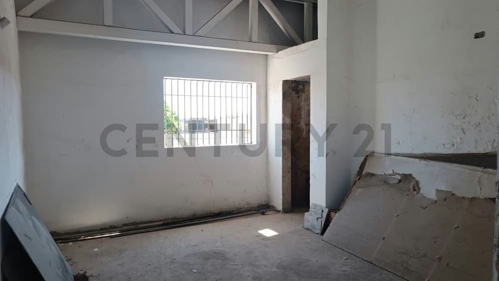 En venta Galpón para uso industrial - 16