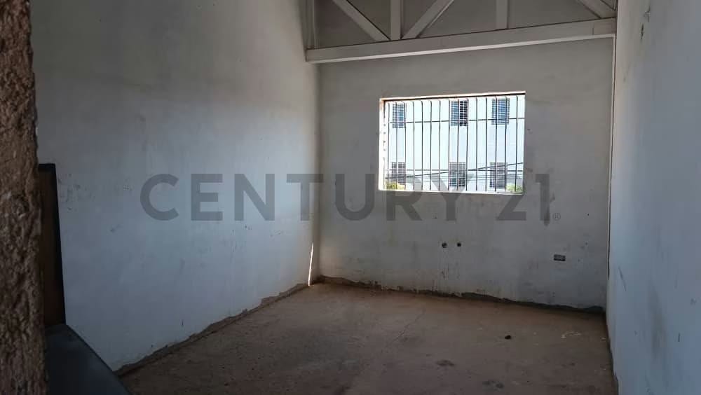 En venta Galpón para uso industrial - 17