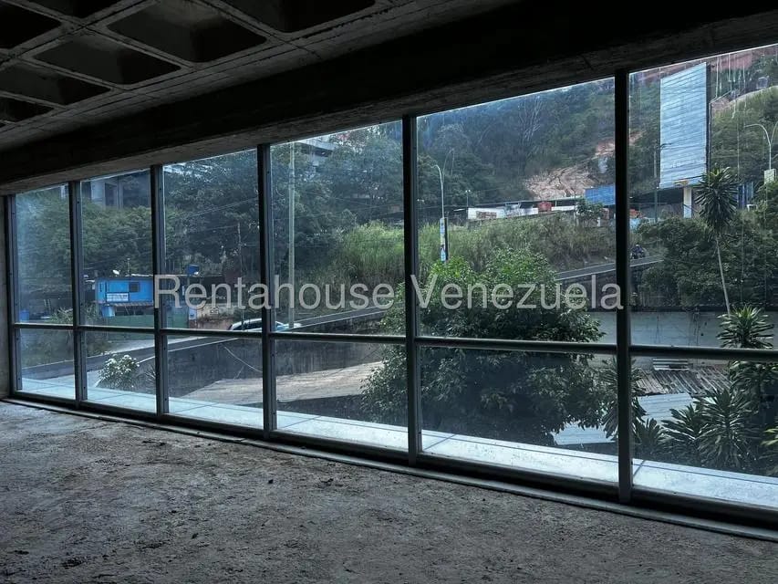 Comercial (Oficina) en Alquiler en Los Naranjos del Cafetal, Distrito Metropolitano - 11