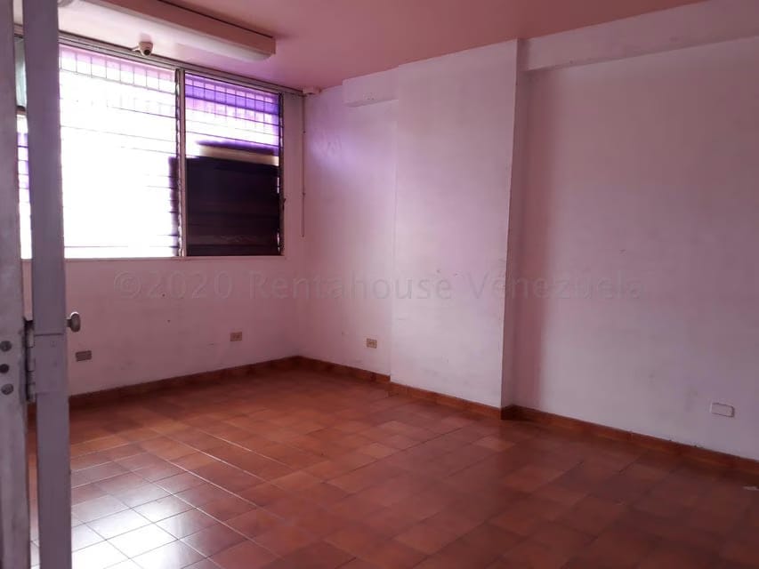 Comercial (Local Comercial) en Alquiler en Zona Centro, Aragua - 10