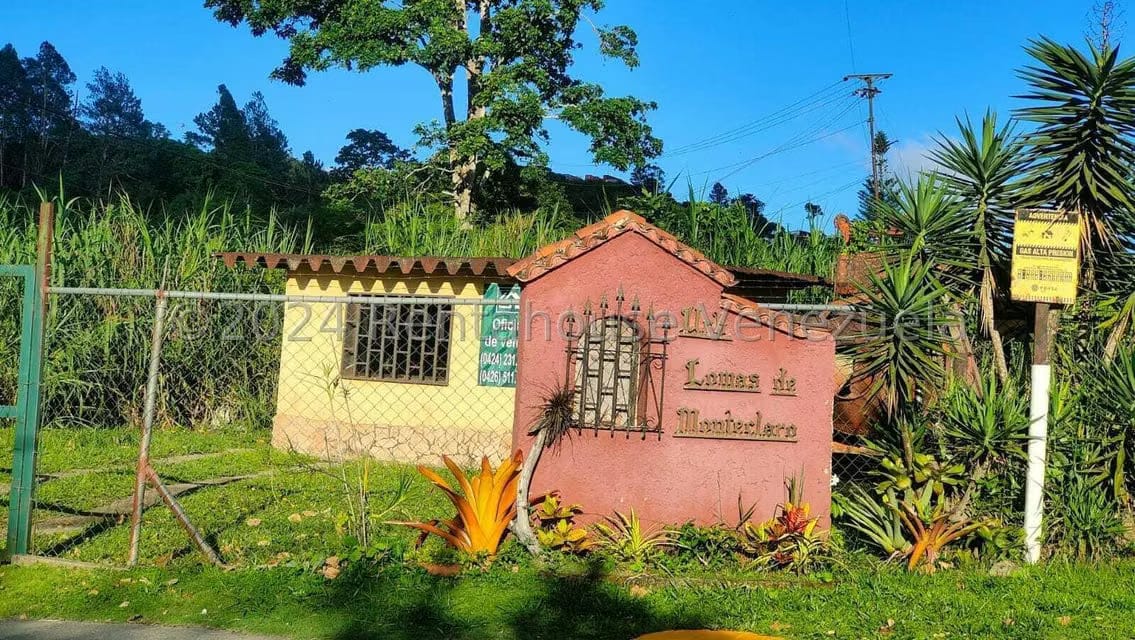 Casa (Duplex) en Venta en Parcelamiento Cortada del guayabo, Miranda - 2