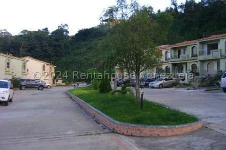 Casa (Duplex) en Venta en Parcelamiento Cortada del guayabo, Miranda - 3