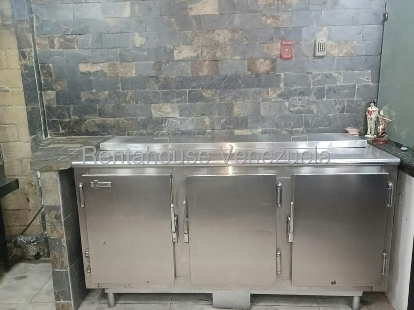 Comercial (Local Comercial) en Alquiler en San Bernardino, Distrito Metropolitano - 11