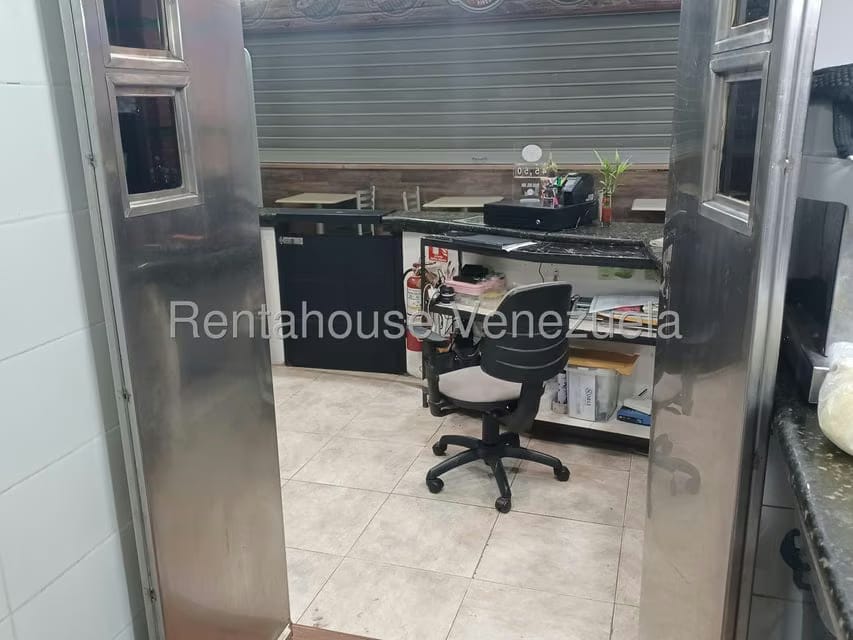 Comercial (Local Comercial) en Alquiler en San Bernardino, Distrito Metropolitano - 15