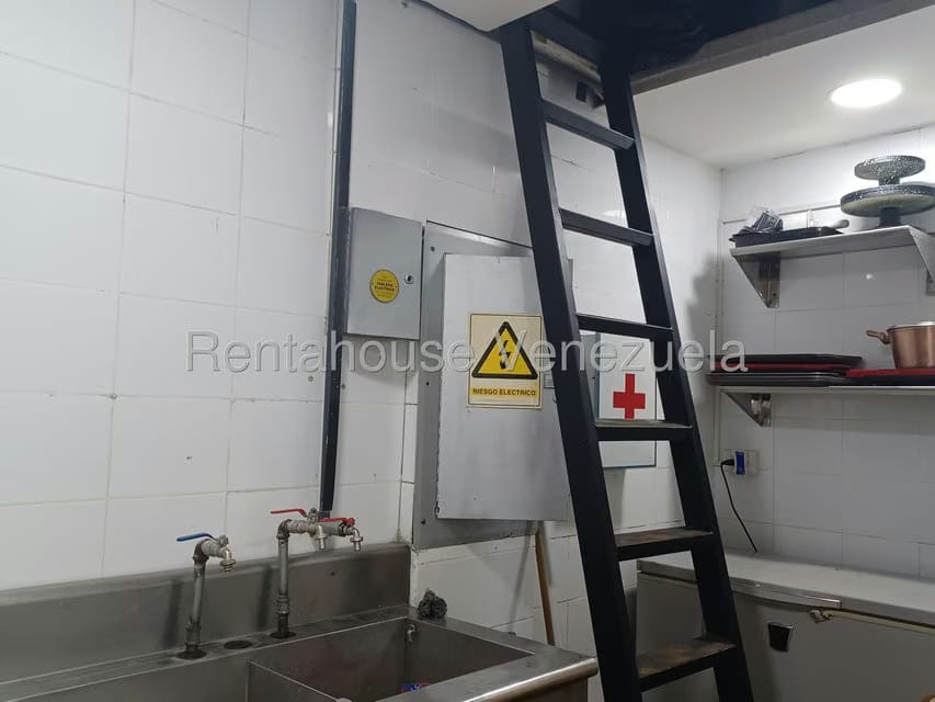 Comercial (Local Comercial) en Alquiler en San Bernardino, Distrito Metropolitano - 17