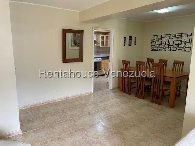 Apartamento (1 Nivel) en Alquiler en Lomas del Avila, Distrito Metropolitano - 11