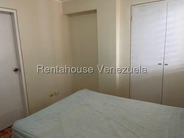 Apartamento (1 Nivel) en Alquiler en Lomas del Avila, Distrito Metropolitano - 18