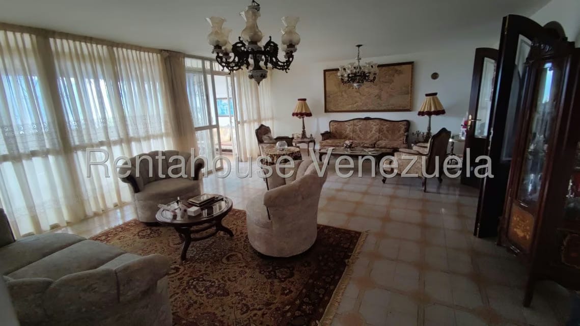 Casa (Multipes Niveles) en Venta en Alto Prado, Distrito Metropolitano - 2
