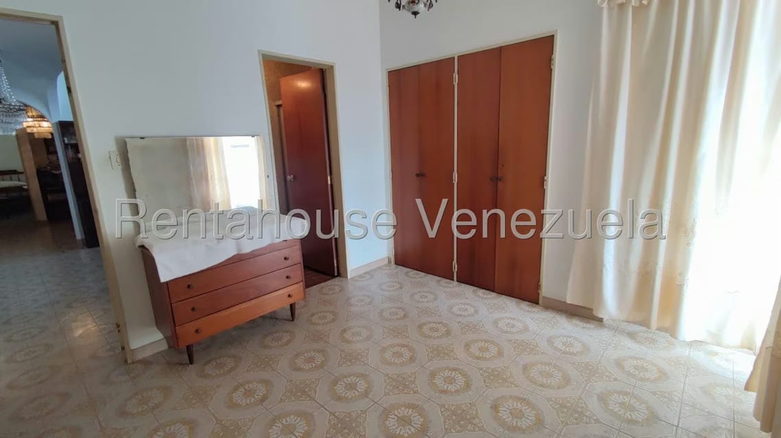 Casa (Multipes Niveles) en Venta en Alto Prado, Distrito Metropolitano - 25