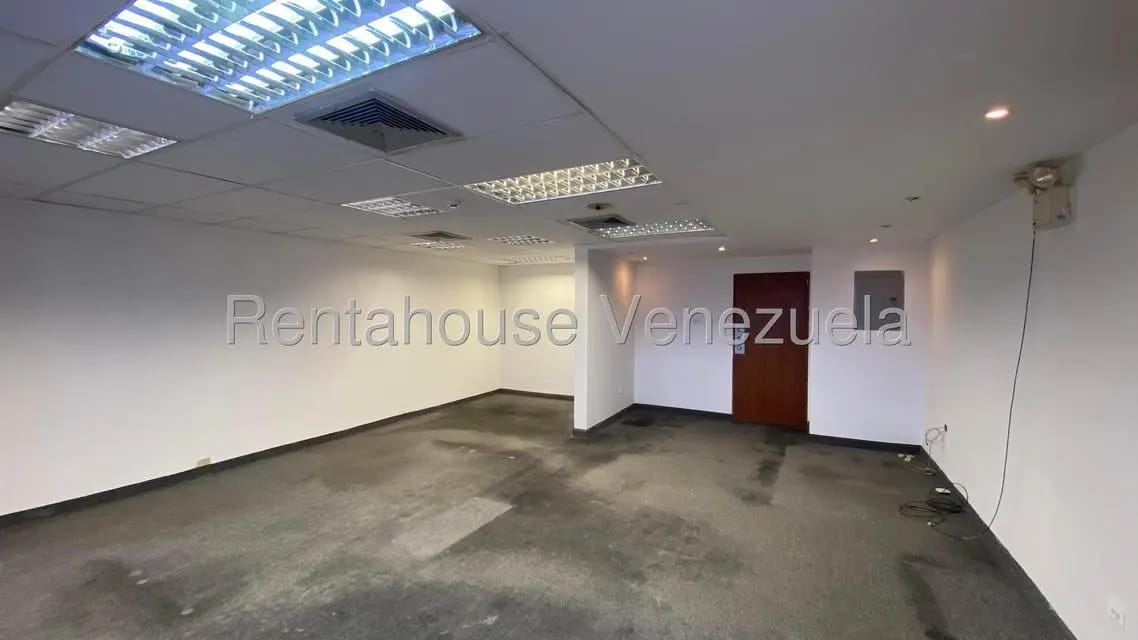 Comercial (Local Comercial) en Alquiler en Dr Portillo, Zulia - 6