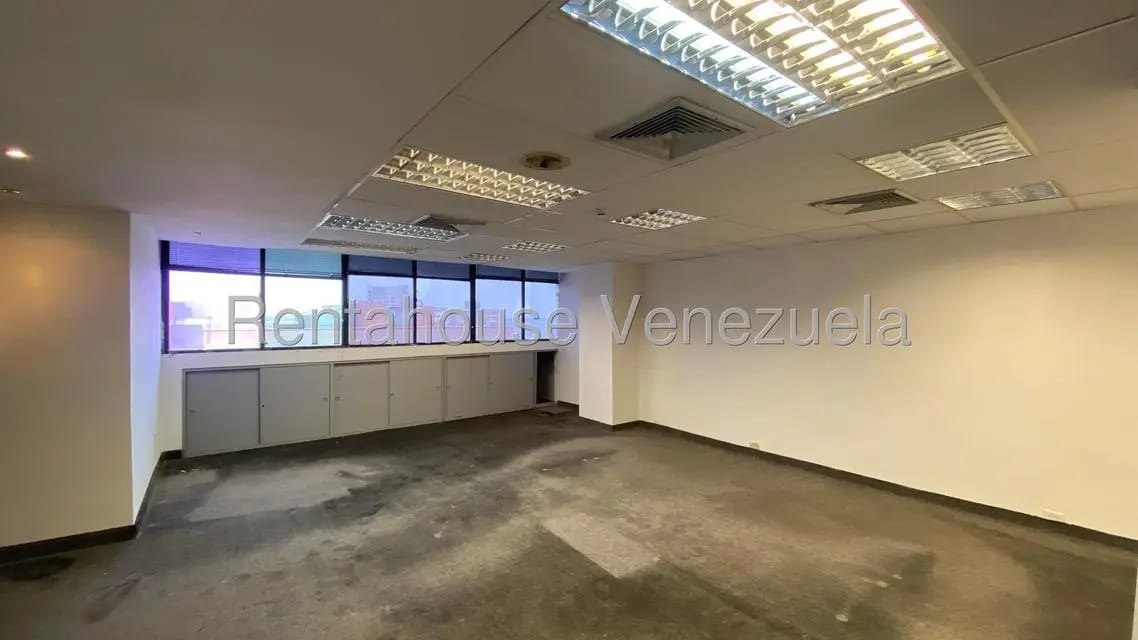 Comercial (Local Comercial) en Alquiler en Dr Portillo, Zulia - 7