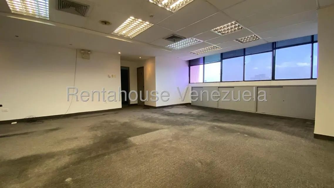 Comercial (Local Comercial) en Alquiler en Dr Portillo, Zulia - 9
