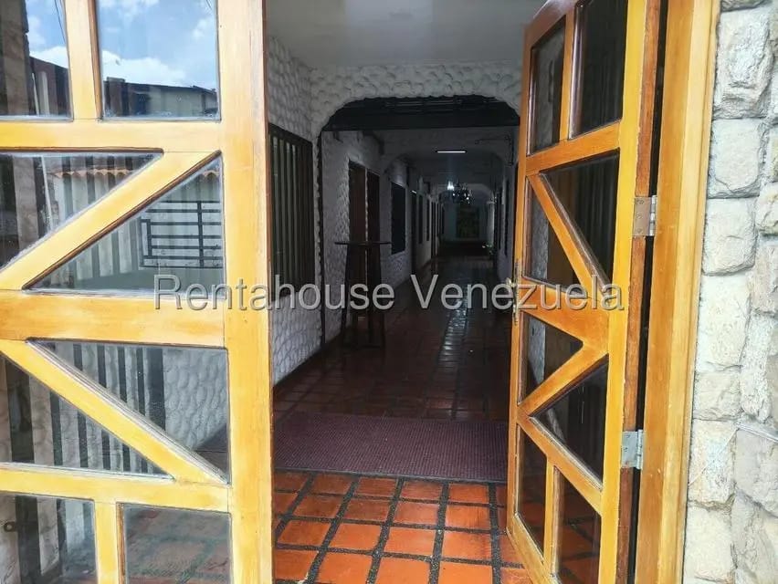 Comercial (Local Comercial) en Alquiler en El Hatillo, Distrito Metropolitano - 2