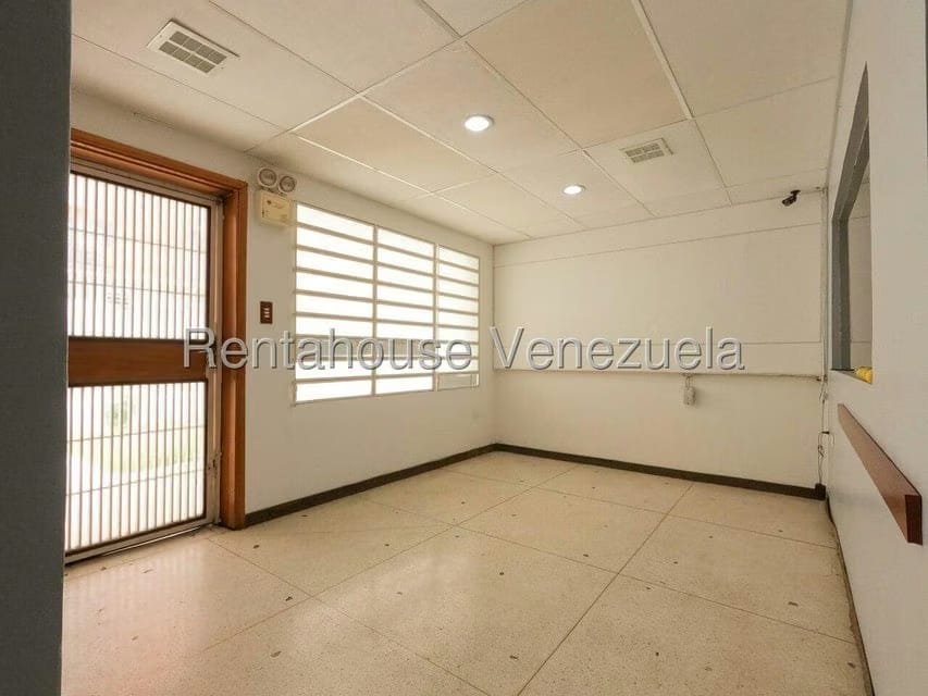 Casa (1 Nivel) en Alquiler en Del Este, Lara - 2