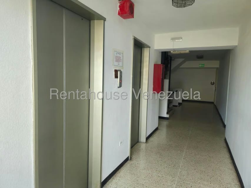 Apartamento (1 Nivel) en Alquiler en Chacao, Distrito Metropolitano - 25