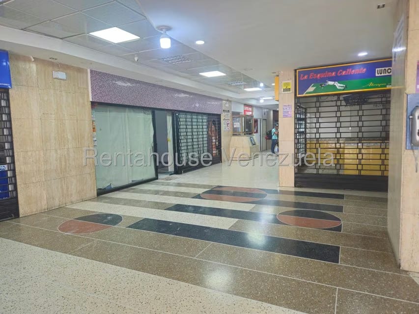 Apartamento (1 Nivel) en Alquiler en Chacao, Distrito Metropolitano - 29