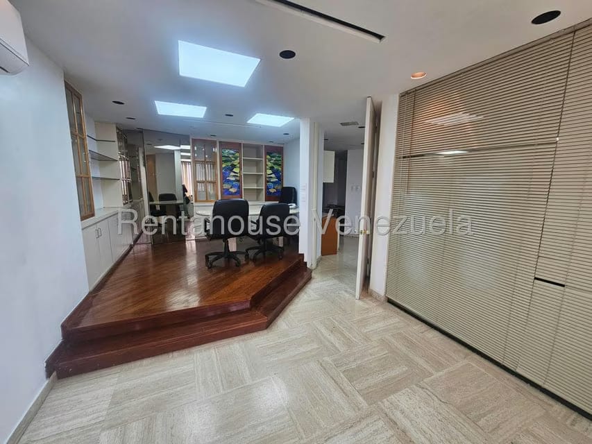 Comercial (Oficina) en Alquiler en Chuao, Distrito Metropolitano - 11