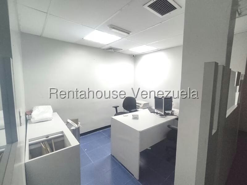 Comercial (Local Comercial) en Venta en Los Jarales, Carabobo - 10