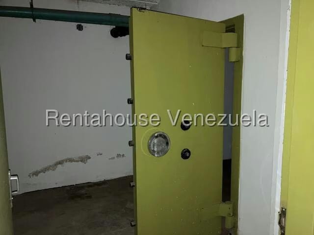 Comercial (Local Comercial) en Venta en Parroquia Catedral, Distrito Metropolitano - 18